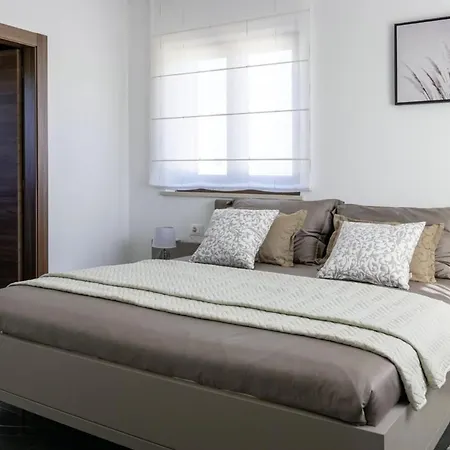Alena In - Haus Fuer 8 Personen Villa Vizinada